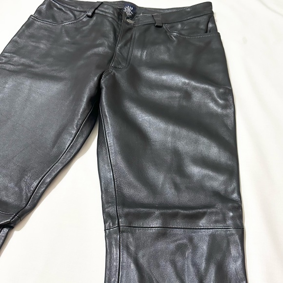 Vintage 90’s Gap Women’s Black Leather High Rise Straight Leg Pants, Rare - 10 - Picture 8 of 10